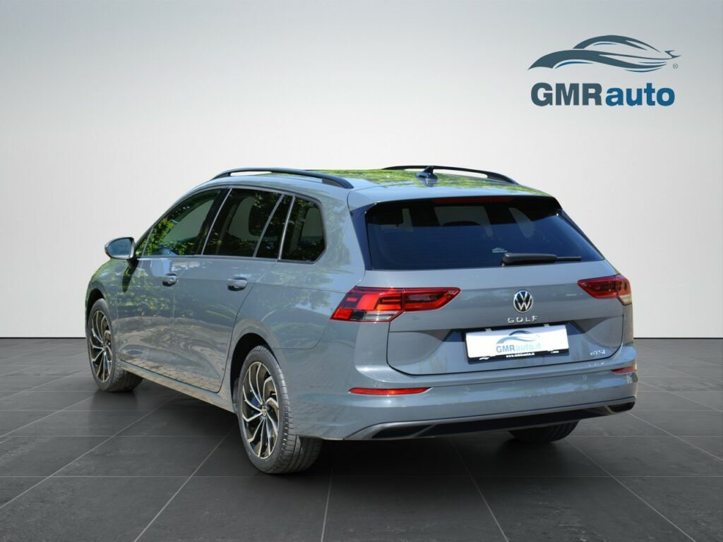 Volkswagen Golf 8ª serie Variant 1.0 eTSI EVO DSG Life