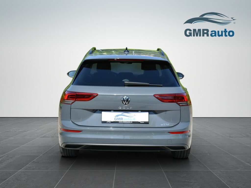 Volkswagen Golf 8ª serie Variant 1.0 eTSI EVO DSG Life