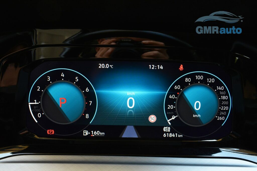 Volkswagen Golf 8ª serie Variant 1.0 eTSI EVO DSG Life