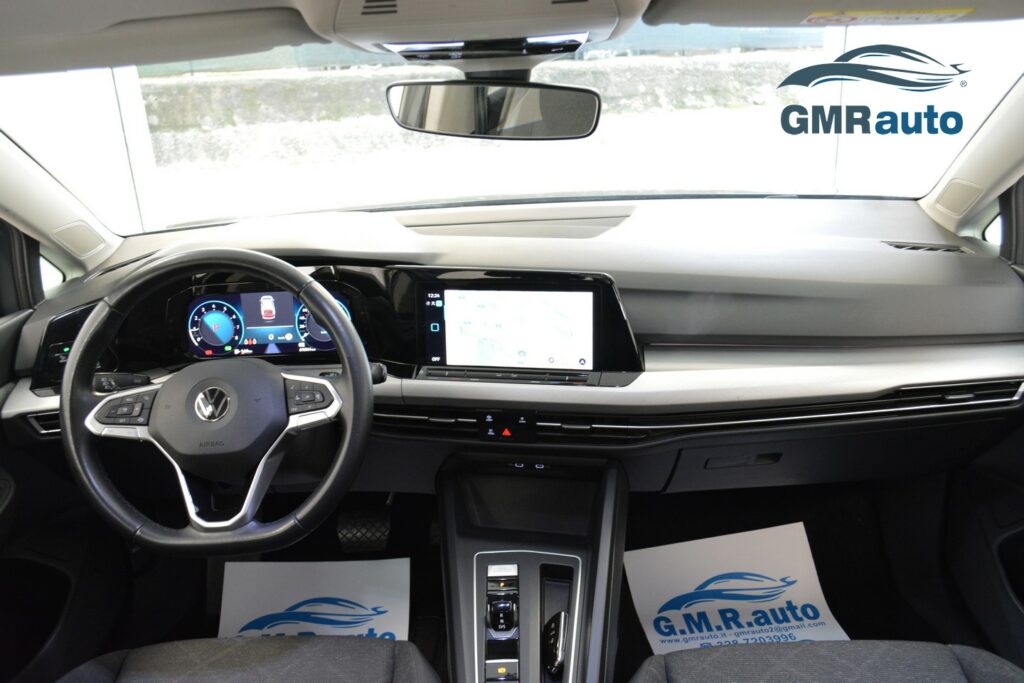 Volkswagen Golf 8ª serie Variant 1.0 eTSI EVO DSG Life
