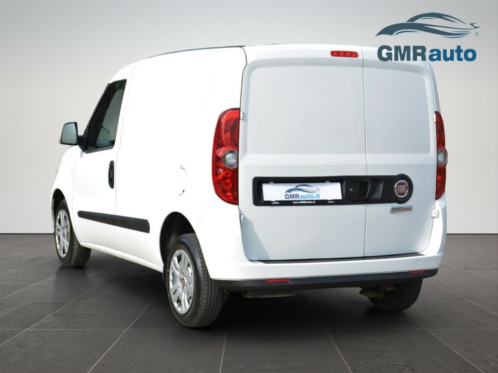 Fiat Doblo 1.6 mtj 105 cv 3POSTI vano di carico rivestito PREZZO REALE