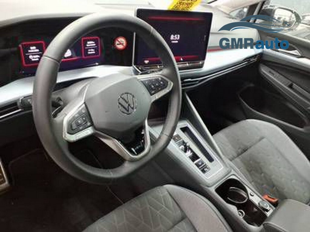 Volkswagen Golf 8.5 1.5 ETSI 150 CV LIFE GOAL EDITION + MATRIX            IN ARRIVO