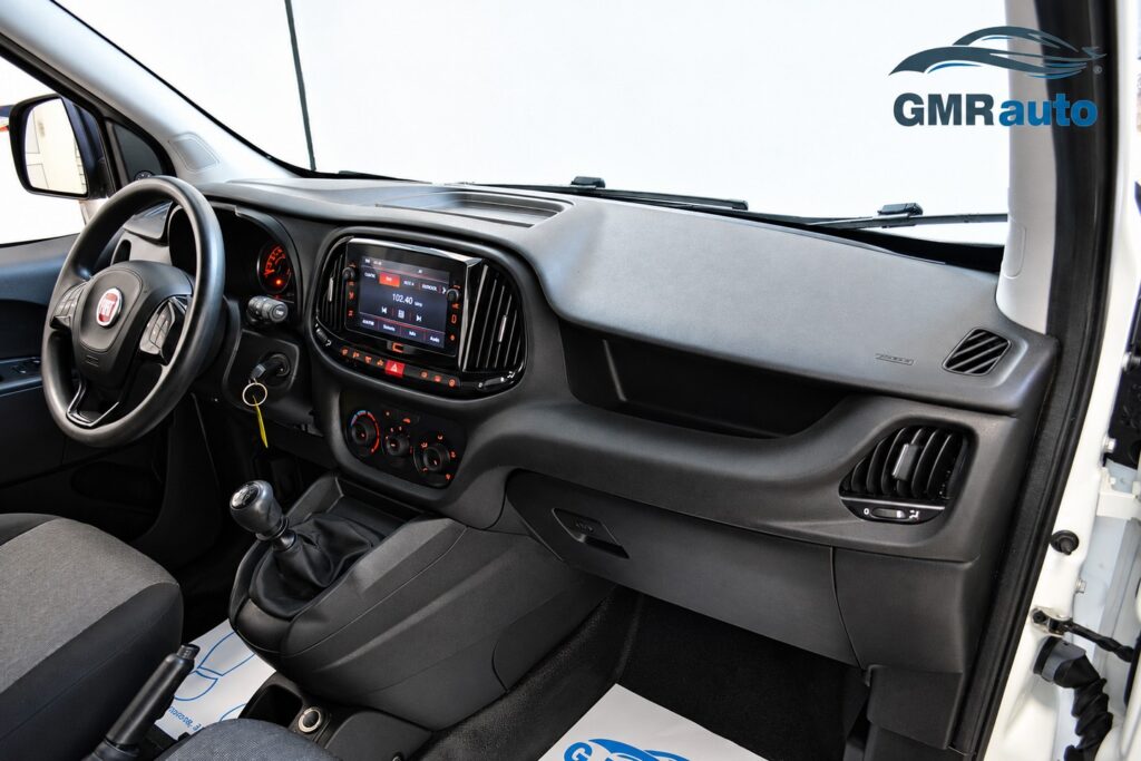 Fiat Doblò Cargo 1.6 Multijet – 105CV – 3 Posti – RETROCAMERA
