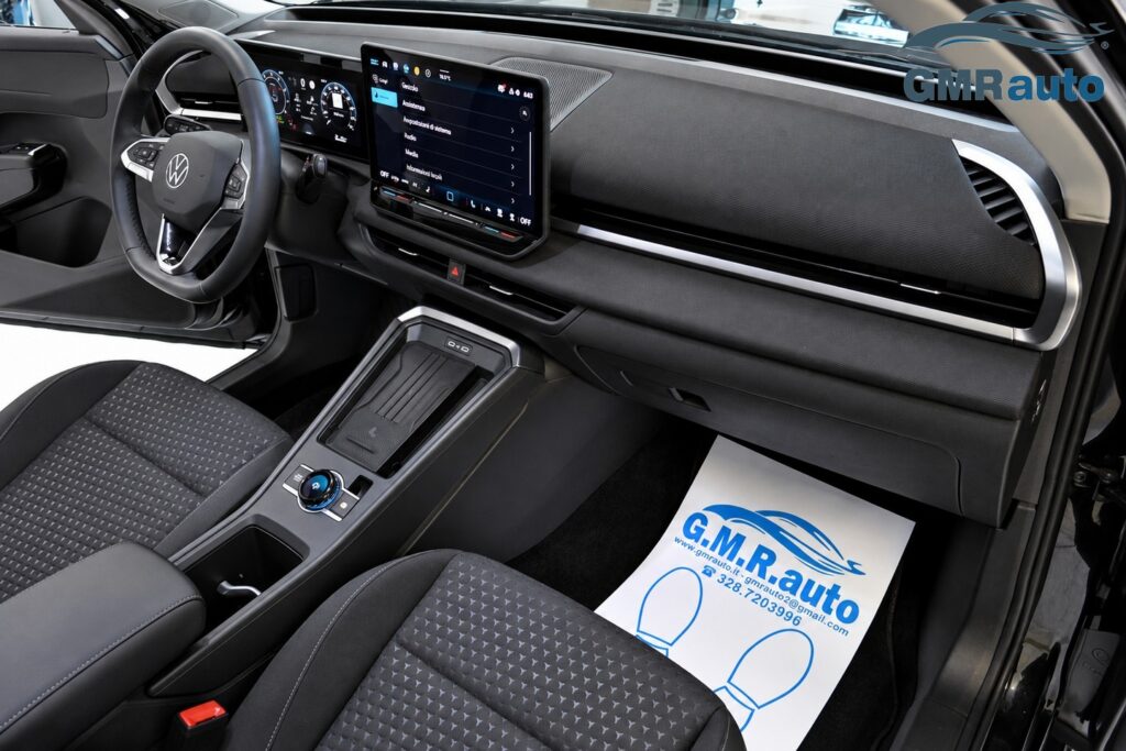 Volkswagen T-Roc Life 1.5 eTSI 116 CV DSG – Navigatore – Winter Pack- PREZZO REALE NO VINCOLI!!