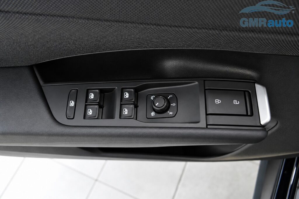 Volkswagen T-Roc Life 1.5 eTSI 116 CV DSG – Navigatore – Winter Pack- PREZZO REALE NO VINCOLI!!